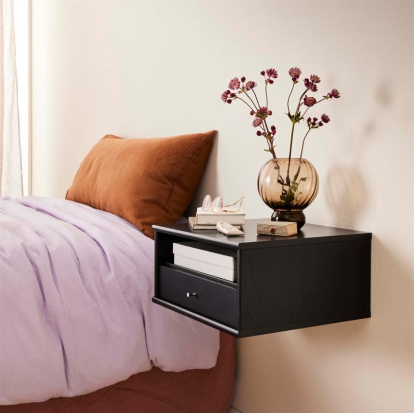 Mistral sengebord m. skuffe og hylde | Sortbejdset